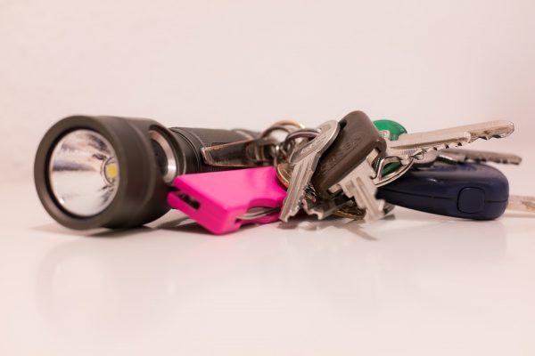 best-keychain-flashlights-for-edc